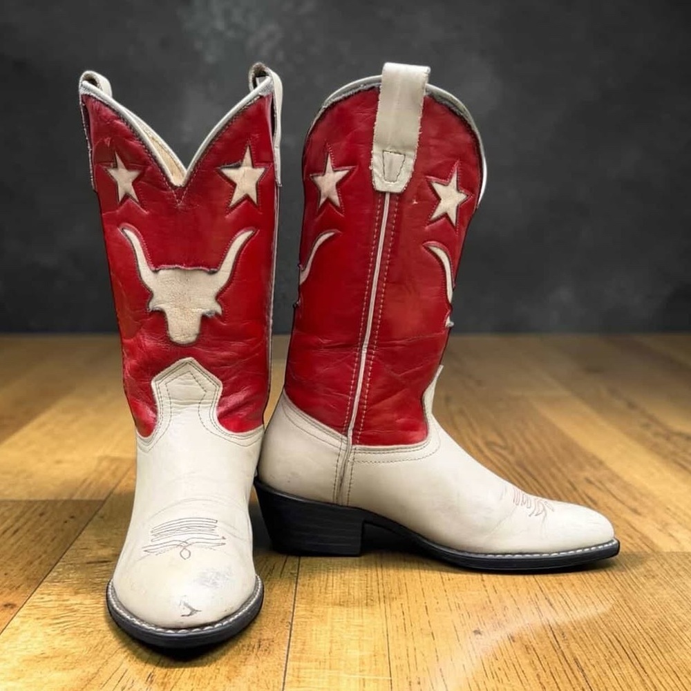 Late 1980s • Laredo Longhorn Inlay Boots • Women’s 6.5 Vintage Cowboy Boots